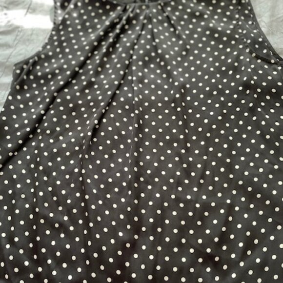 Jones of New York Collection Black with white Polka Dots Sleeveless Top Sz 14/16 - Picture 8 of 9